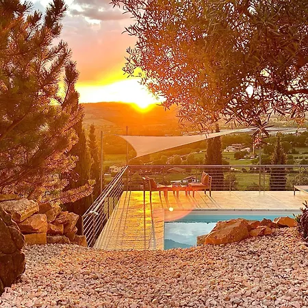 Βίλα Charming In Nocera Umbra With Private Pool